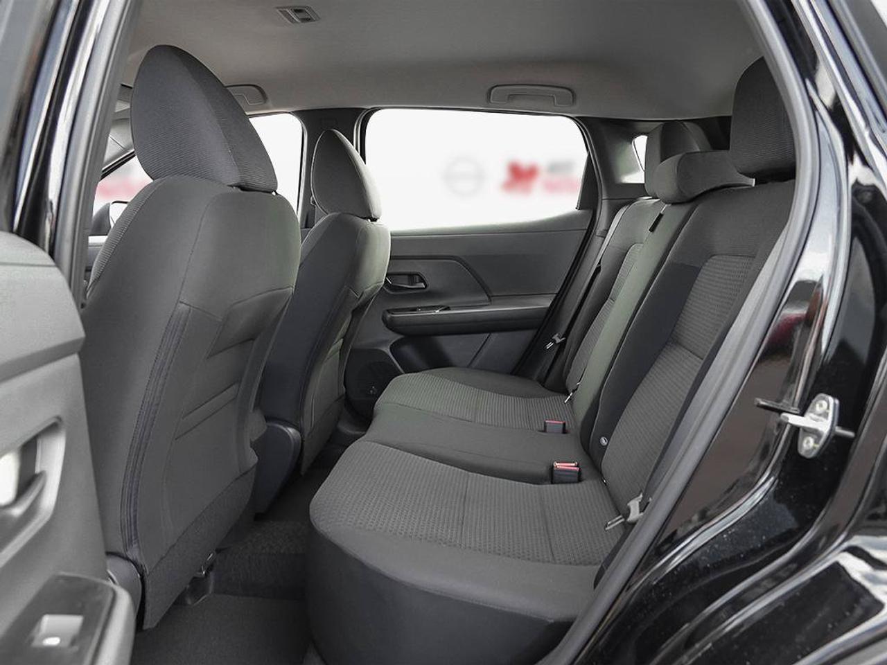 2026 Nissan Kicks S Photo