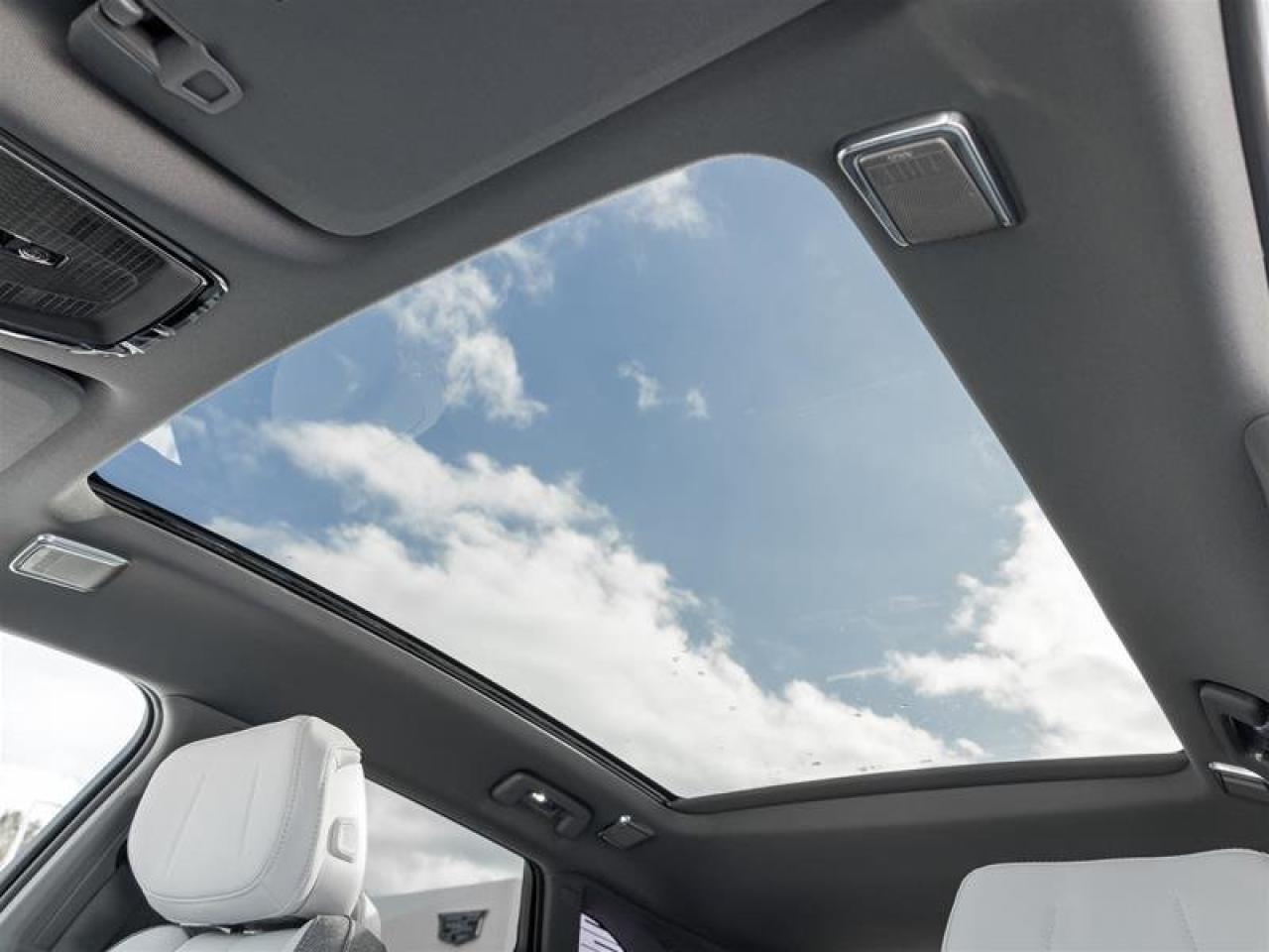 2026 Cadillac OPTIQ Luxury Photo