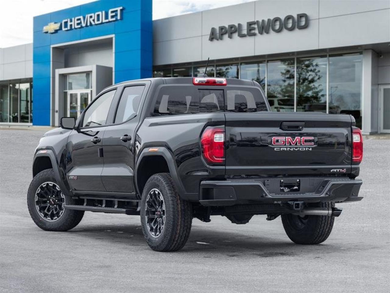 2026 GMC Canyon AT4 Photo4