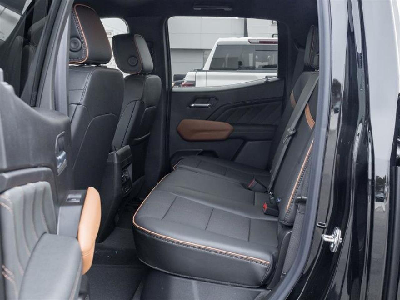 2026 GMC Canyon AT4 Photo