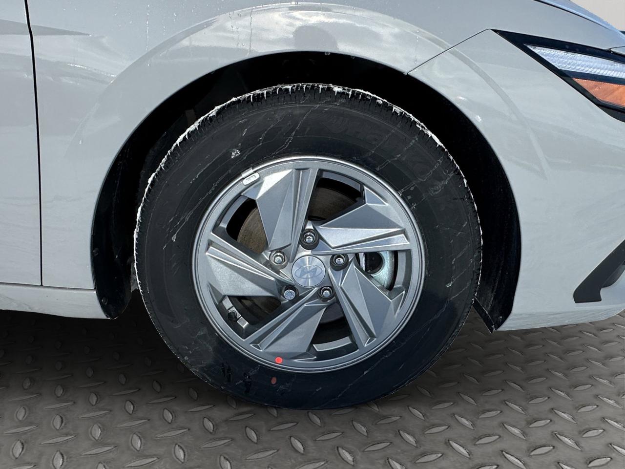 2026 Hyundai Elantra Essential Photo