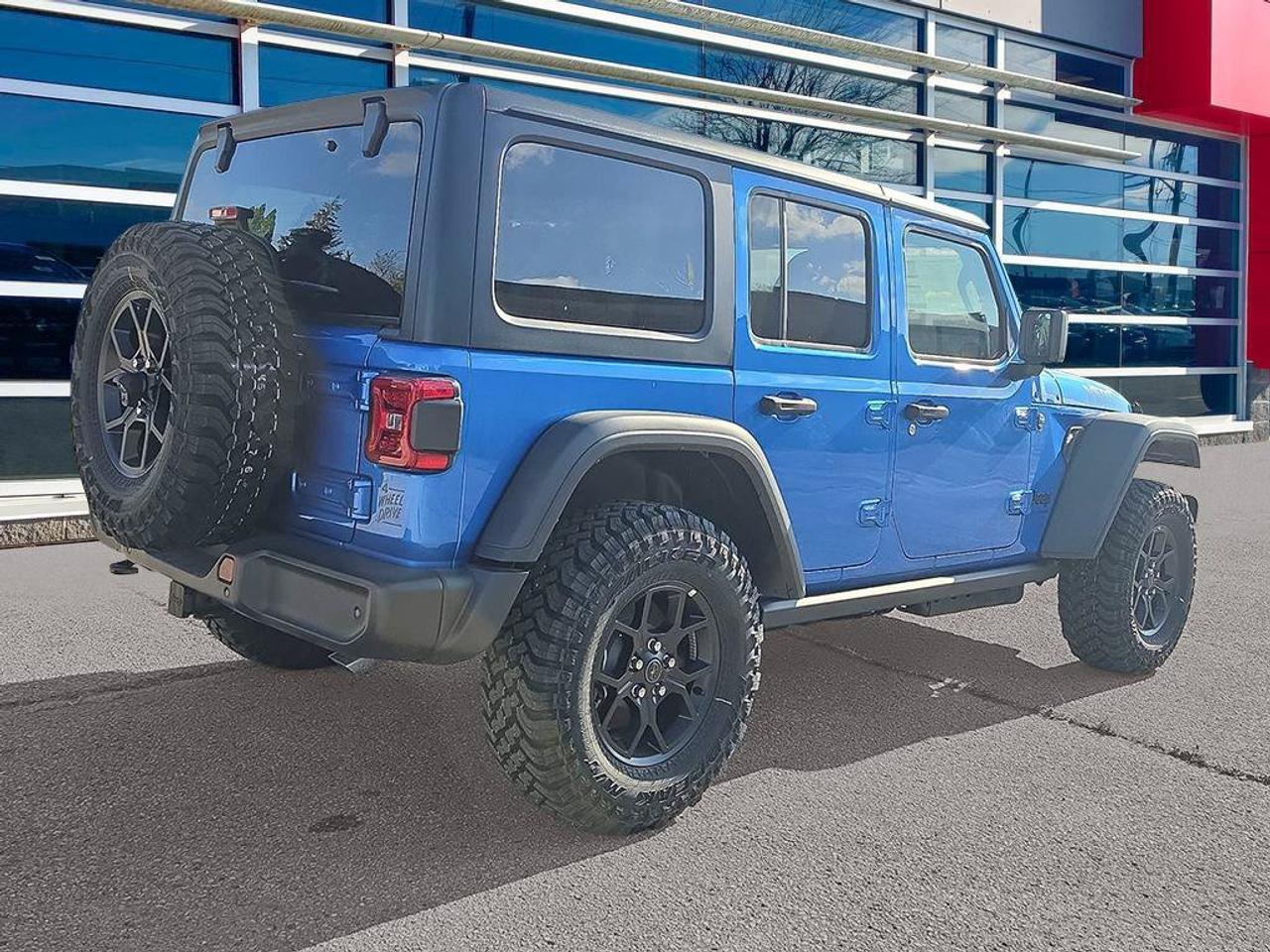 2026 Jeep Wrangler Willys| 4DR| Dual Tops| Heated Seats| Rugged AT Tires| Bindspot| Alpine Stereo Photo4