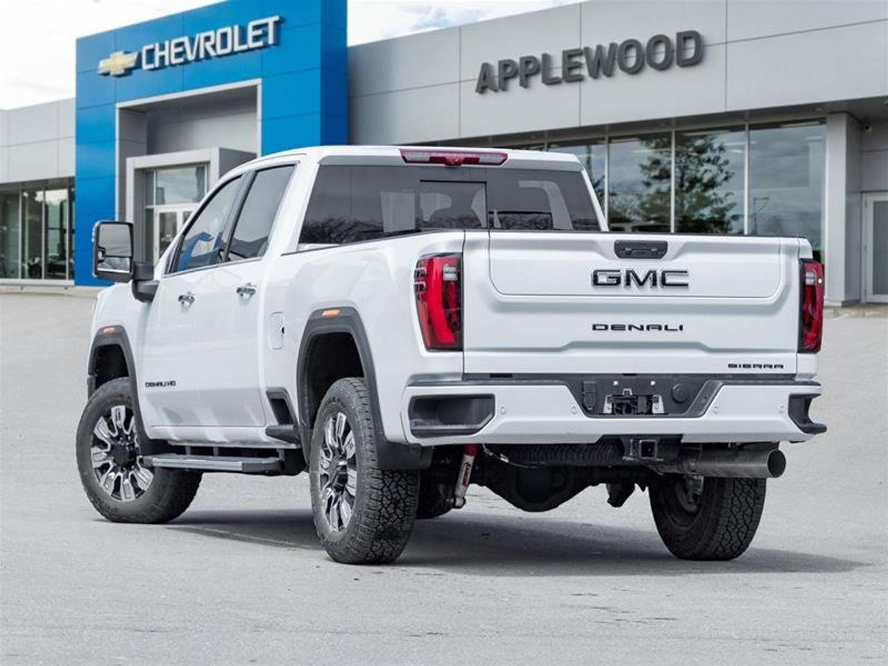2026 GMC Sierra 2500 HD DENALI Photo