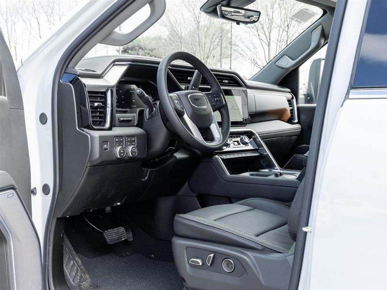 2026 GMC Sierra 2500 HD DENALI Photo