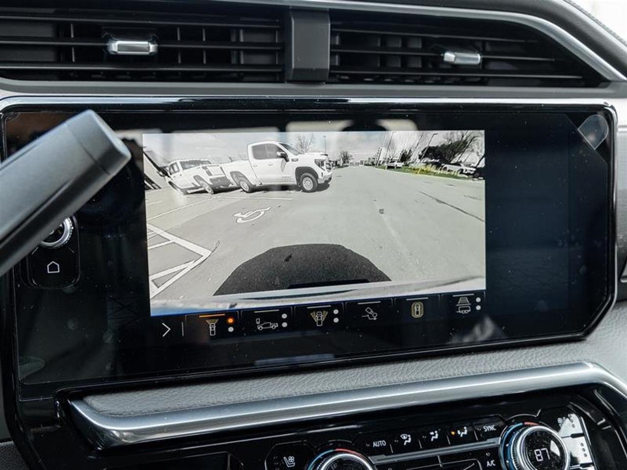 2026 GMC Sierra 2500 HD DENALI Photo
