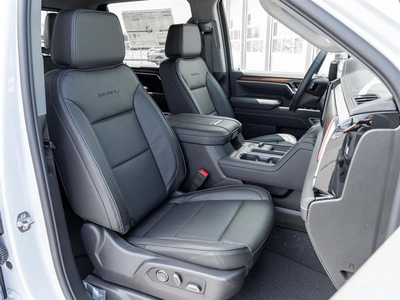 2026 GMC Sierra 2500 HD DENALI Photo
