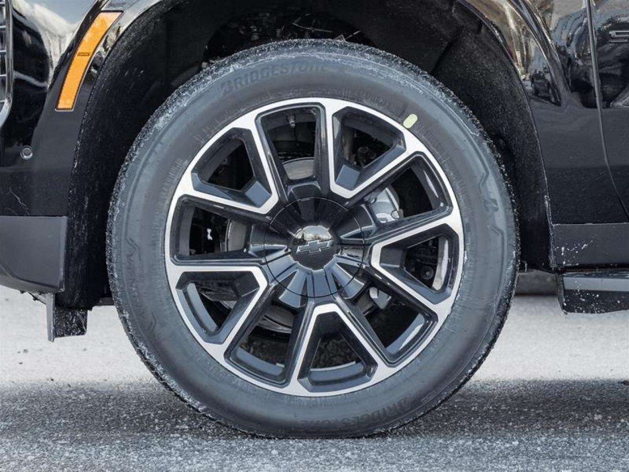 2026 Chevrolet Suburban RST Photo3