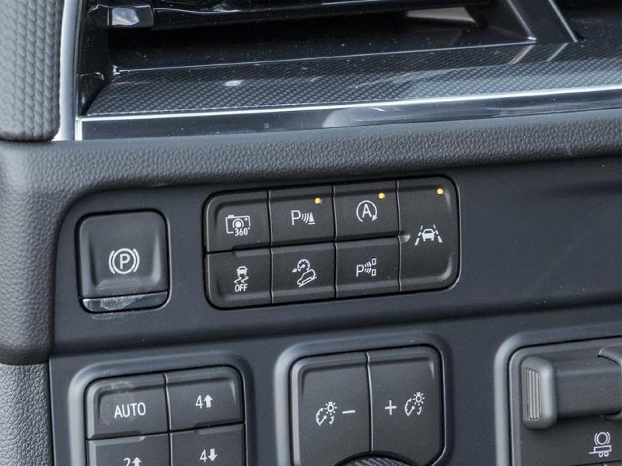 2026 Chevrolet Suburban RST Photo