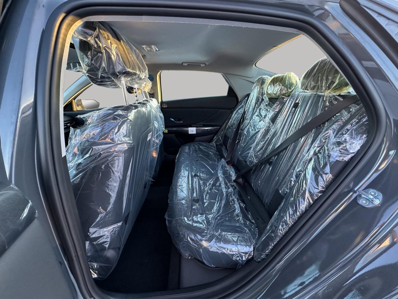 2026 Hyundai Elantra Luxury Photo