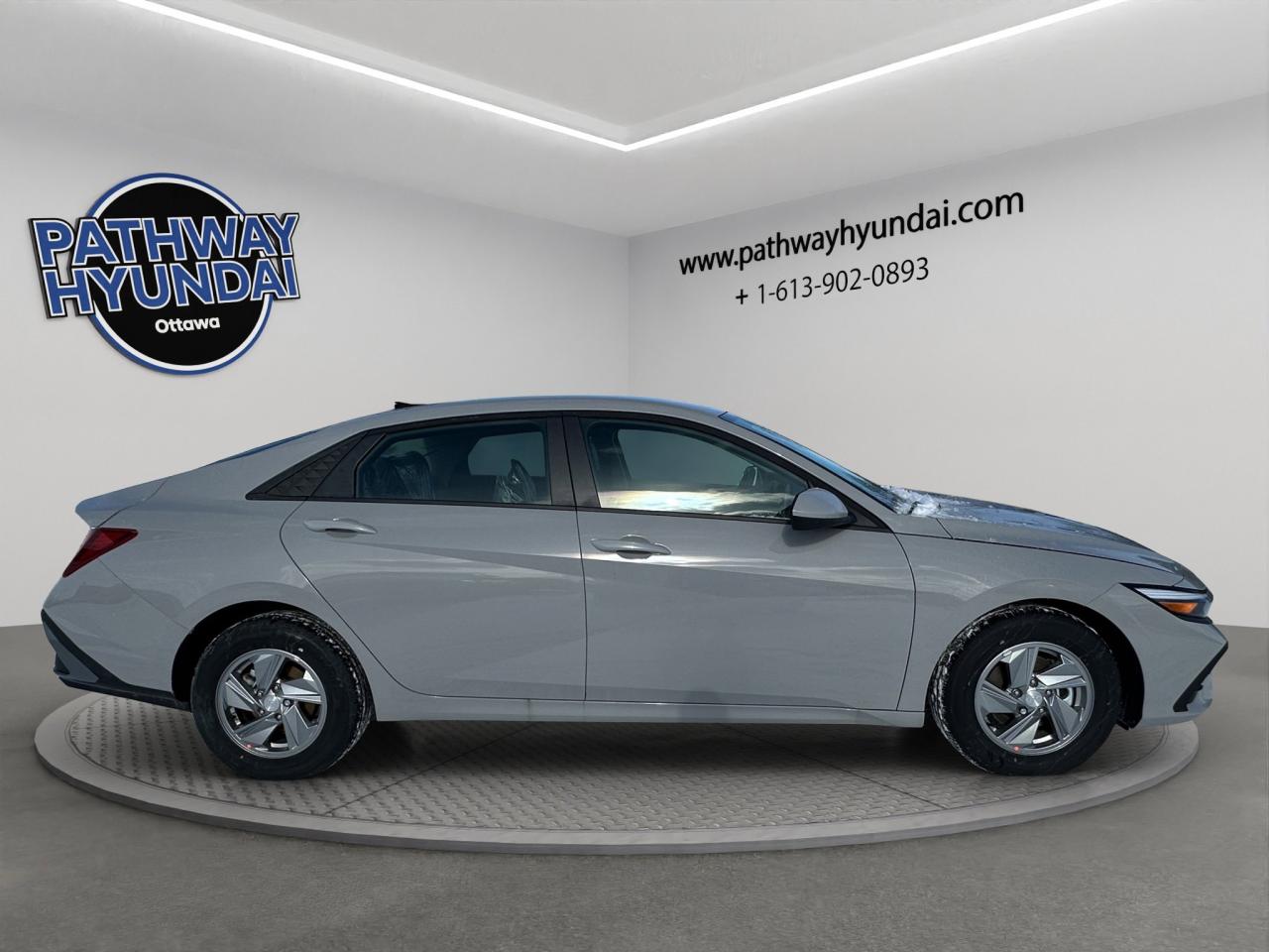 2026 Hyundai Elantra Essential Photo2