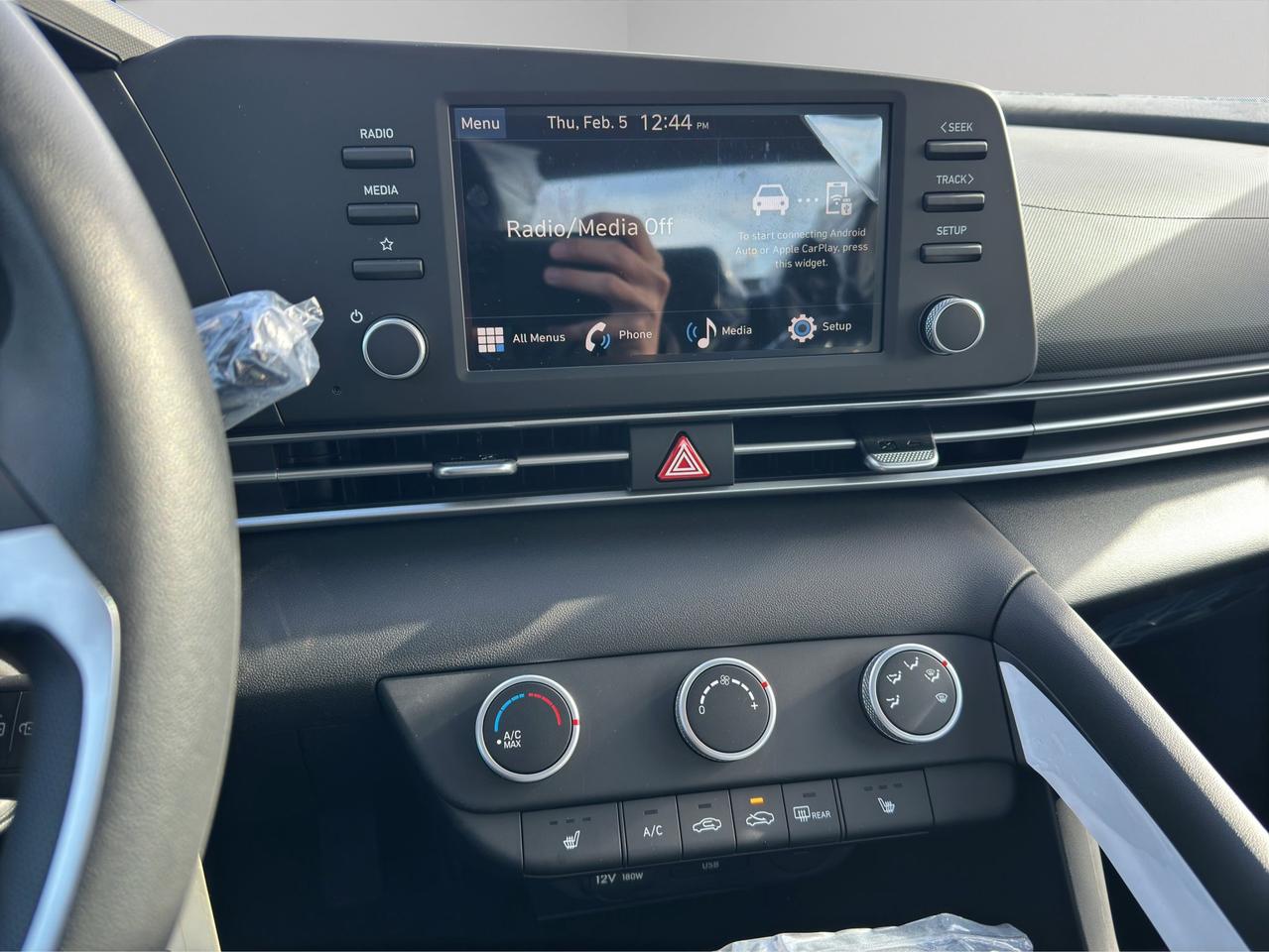 2026 Hyundai Elantra Essential Photo