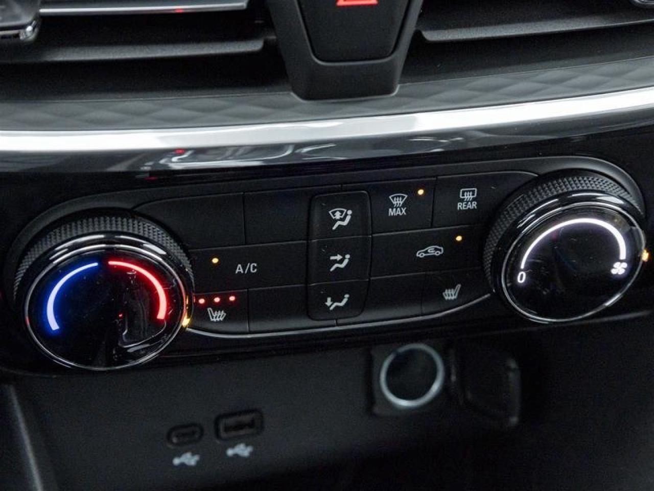 2026 Buick Encore GX Sport Touring Photo