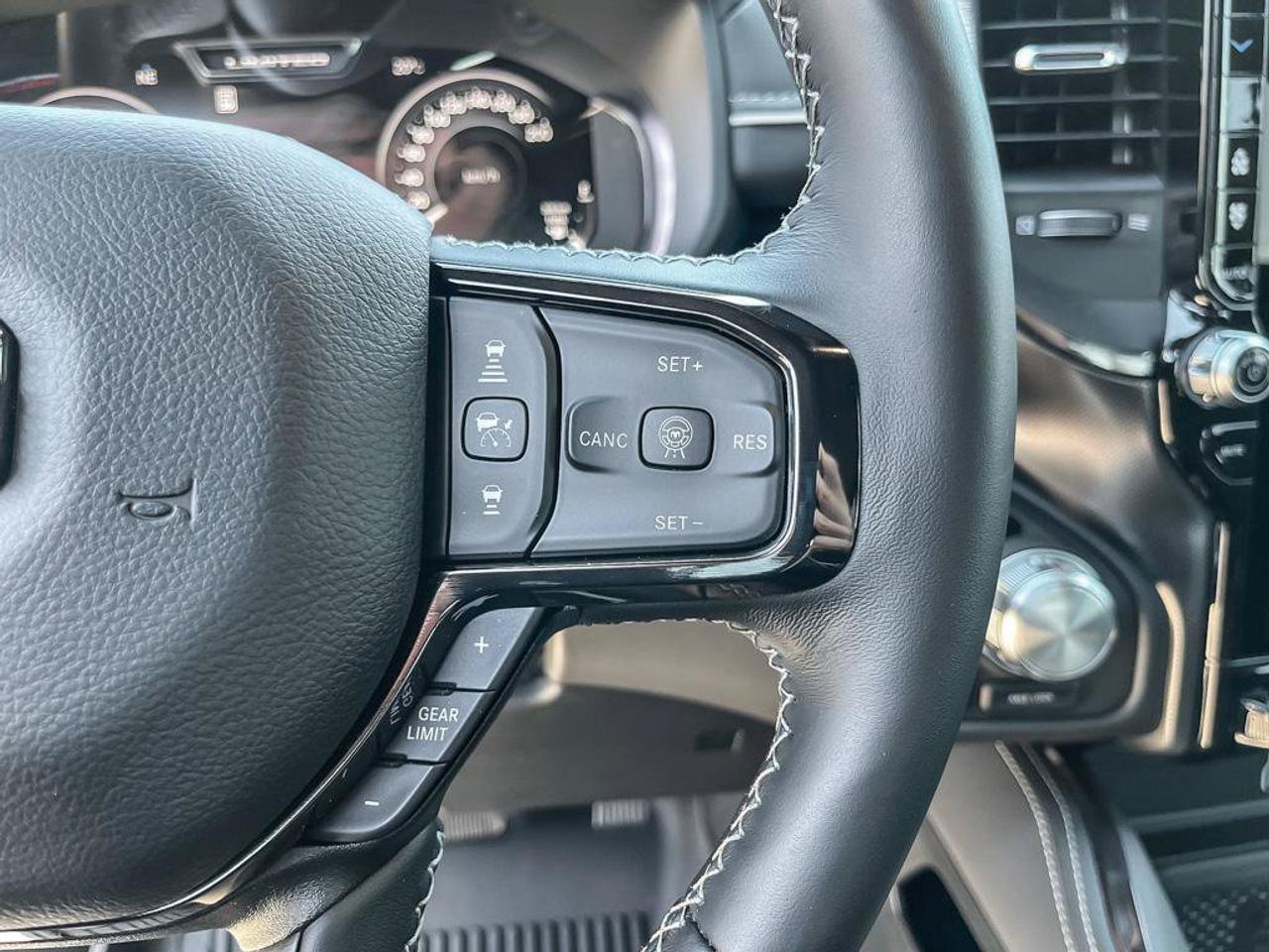 2026 RAM 1500 Limited | Save Over $14 000 OFF MSRP | Executive Demo | Great Value | Loaded | Ram Box | Photo