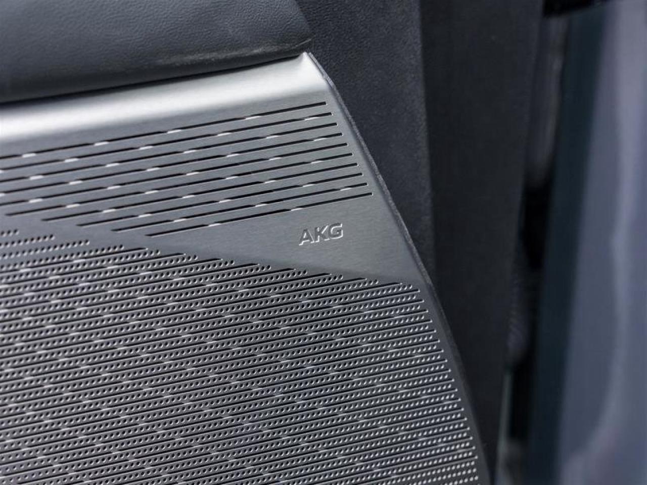 2026 Cadillac OPTIQ Luxury Photo