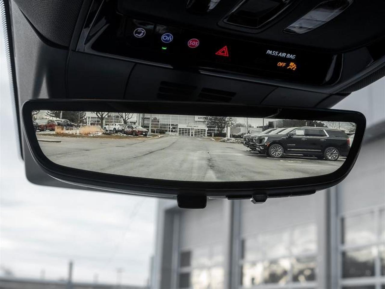 2026 Cadillac OPTIQ Luxury Photo