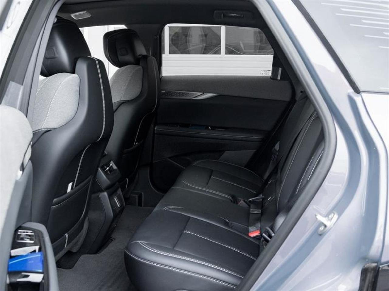 2026 Cadillac OPTIQ Luxury Photo