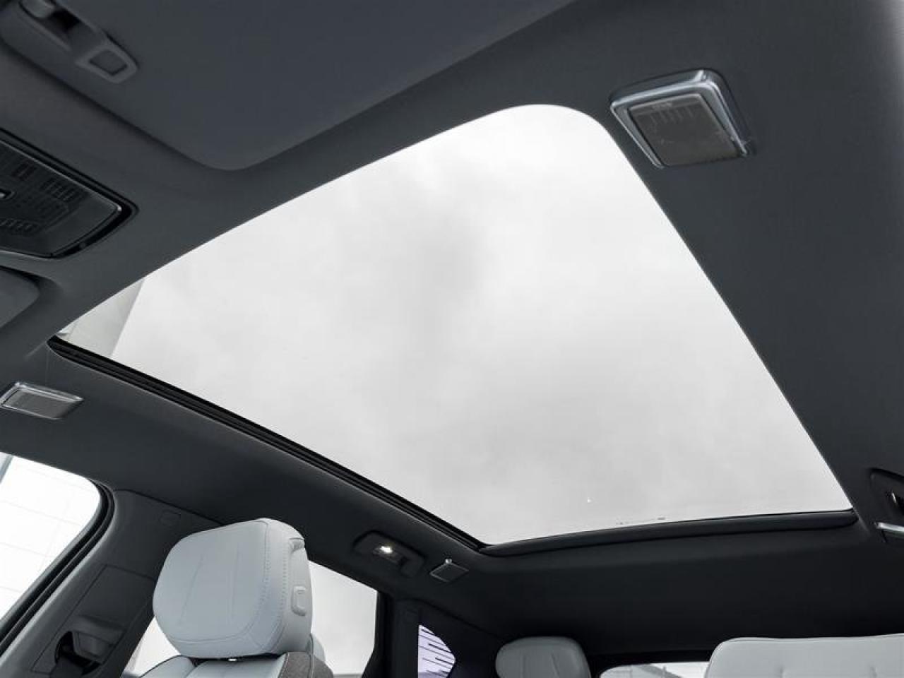 2026 Cadillac OPTIQ Luxury Photo