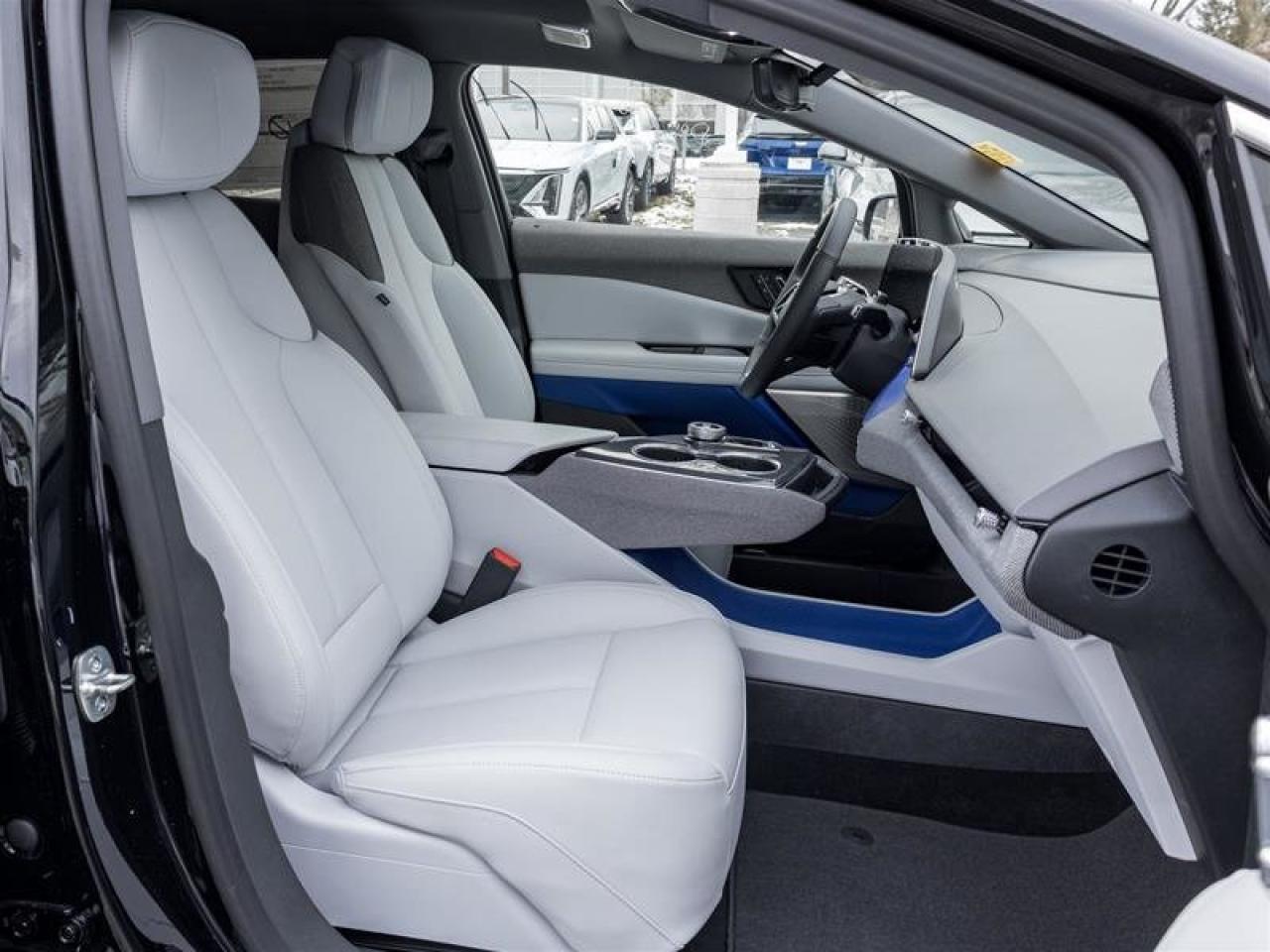 2026 Cadillac OPTIQ Luxury Photo