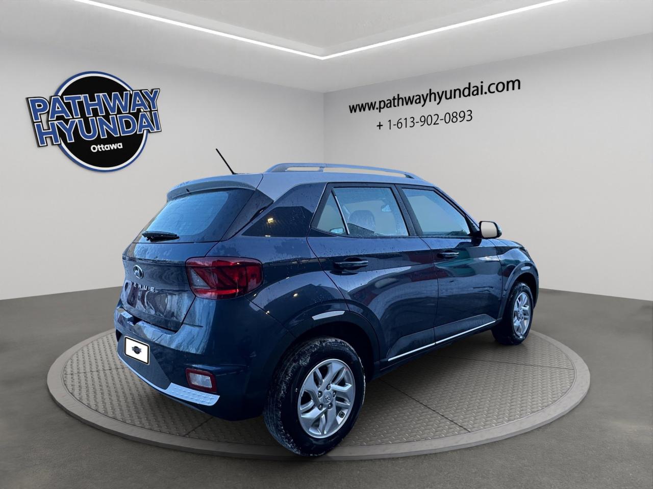 2026 Hyundai Venue PREFERRED Photo3