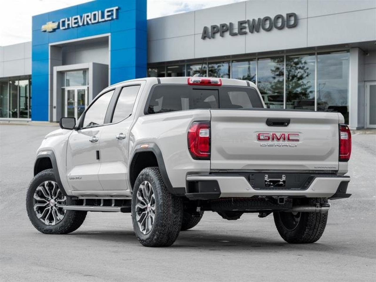 2026 GMC Canyon Denali Photo4