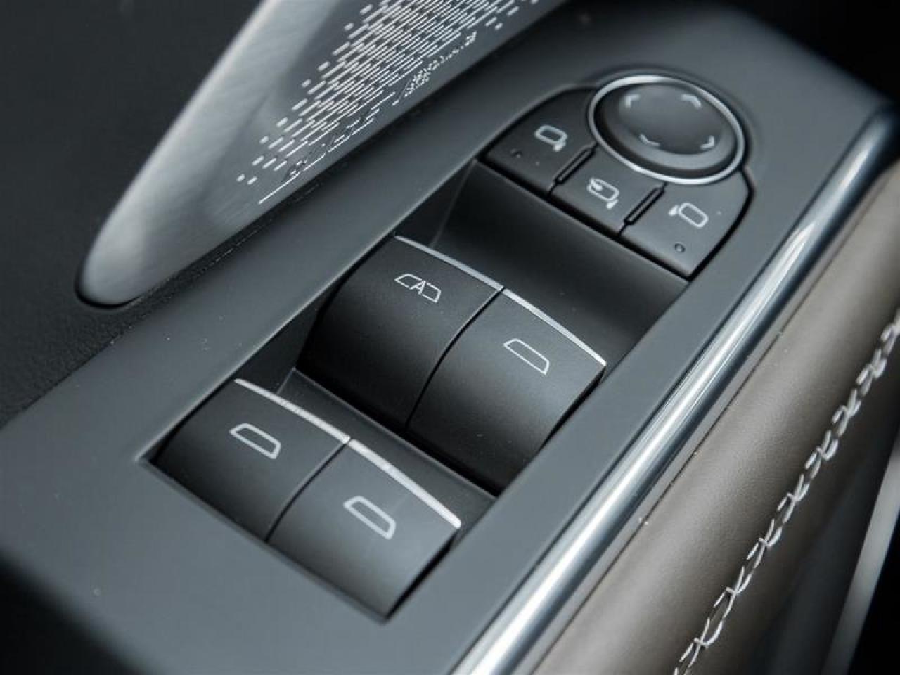 2026 GMC Acadia Denali Ultimate Photo