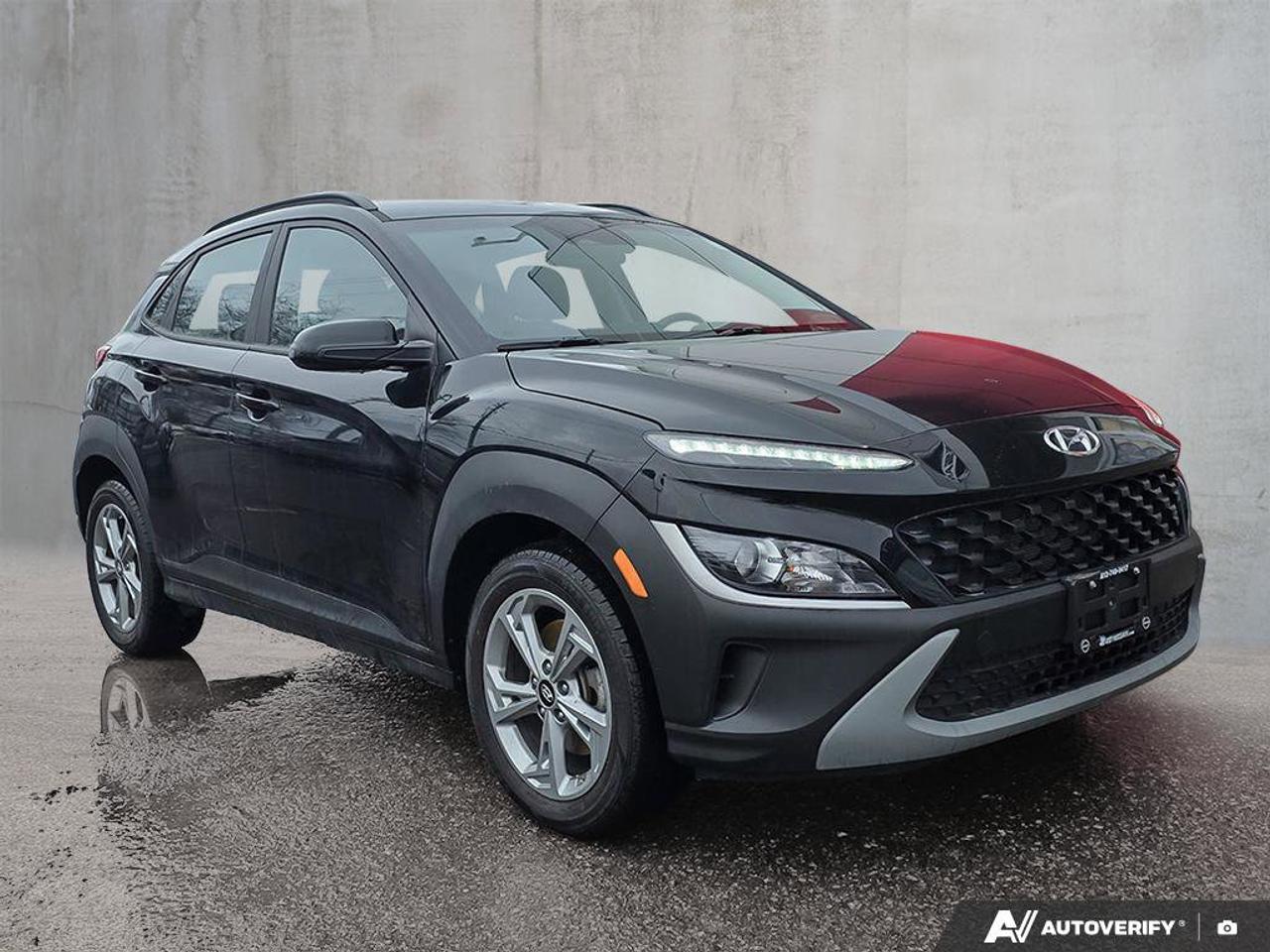 2023 Hyundai KONA Preferred AWD | Push-Start | Camera | Photo