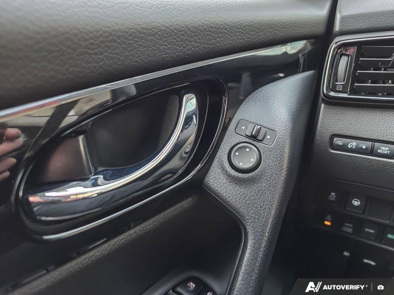 2023 Nissan Qashqai SV AWD | Pro Pilot Assist | Heated Seats | Alloy Rims | Photo