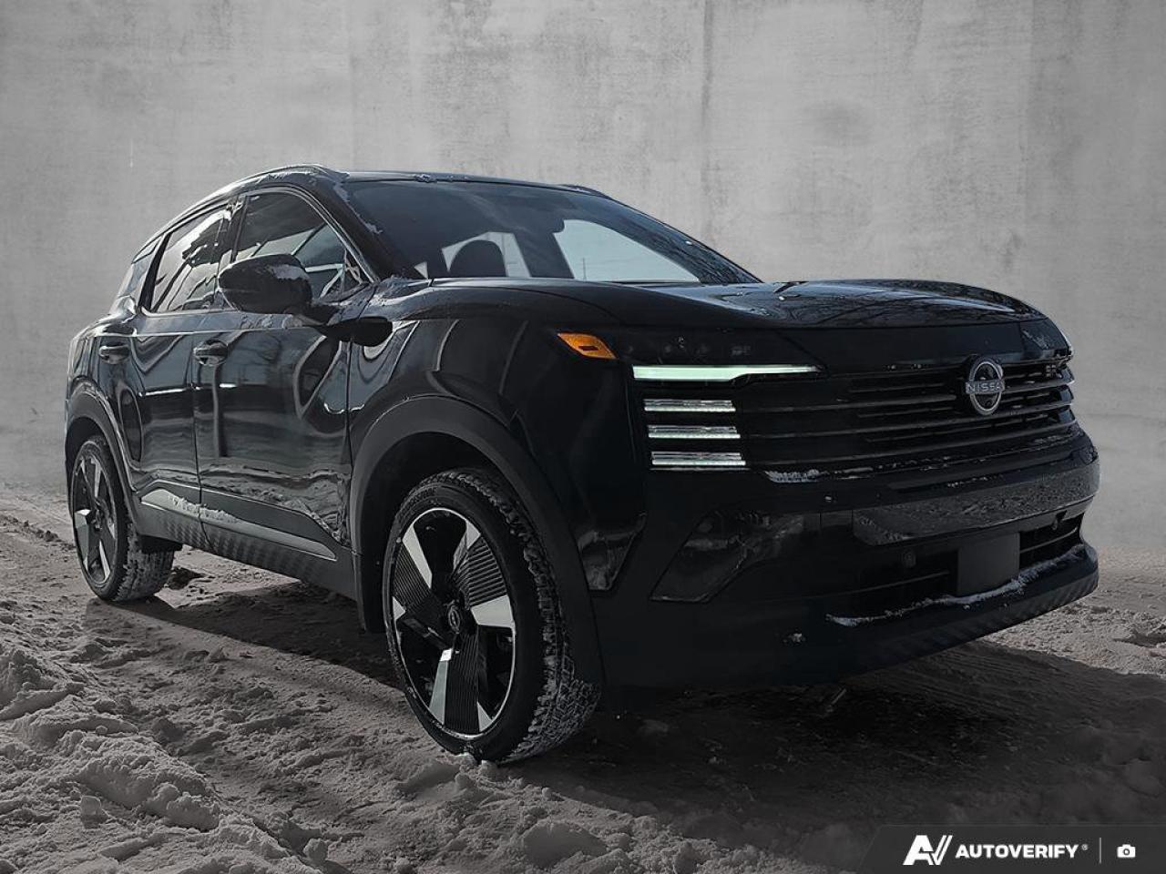 2026 Nissan Kicks SR AWD | 360 View Camera | Apple CarPlay | Moonroof | Photo