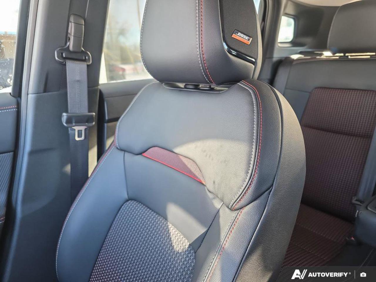 2026 Nissan Kicks SR AWD | 360 View Camera | Apple CarPlay | Moonroof | Photo