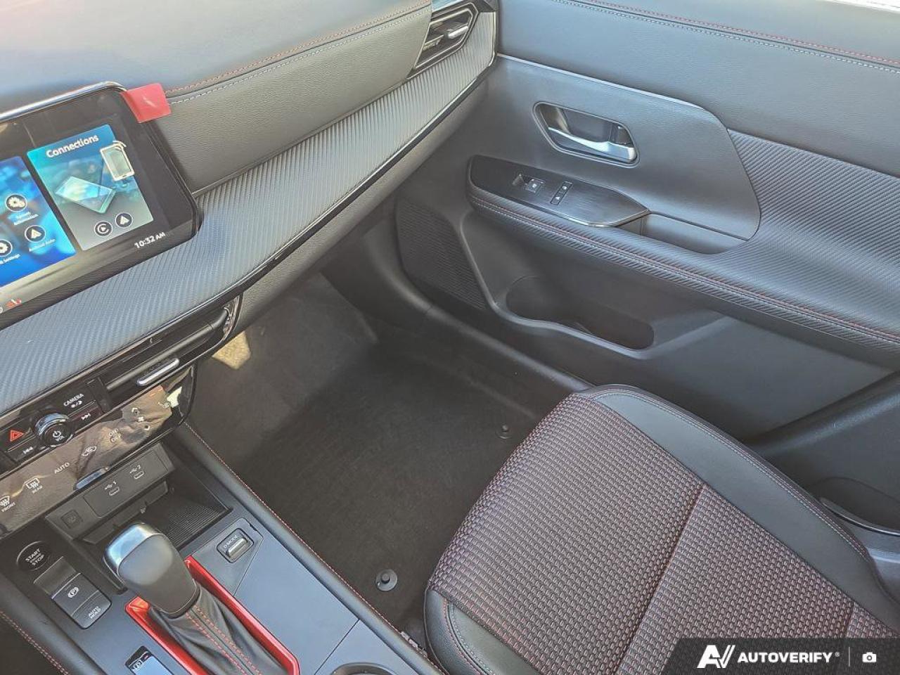 2026 Nissan Kicks SR AWD | 360 View Camera | Apple CarPlay | Moonroof | Photo