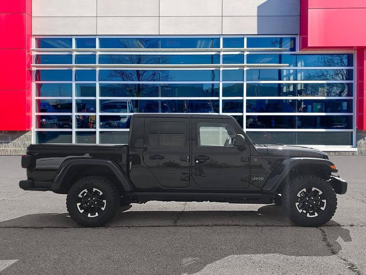 2026 Jeep Gladiator Rubicon X/DUAL TOPS/SPRAY LINER/3.6L V6/ LEATHER SEATS/ Photo