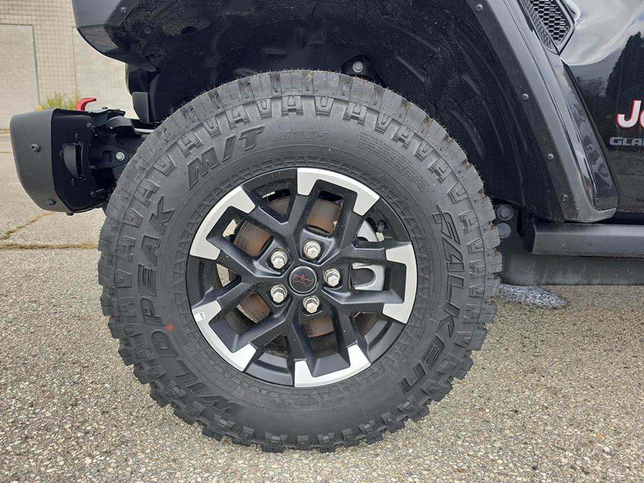 2026 Jeep Gladiator Rubicon X/DUAL TOPS/SPRAY LINER/3.6L V6/ LEATHER SEATS/ Photo