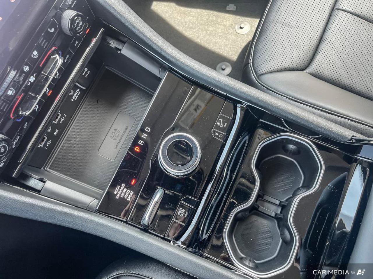 2023 Jeep Grand Cherokee 4xe Navigation | Pano Roof | Rear Seat Video | 20 Wheels | Heated & Cooled Seats | Remote Start | Photo