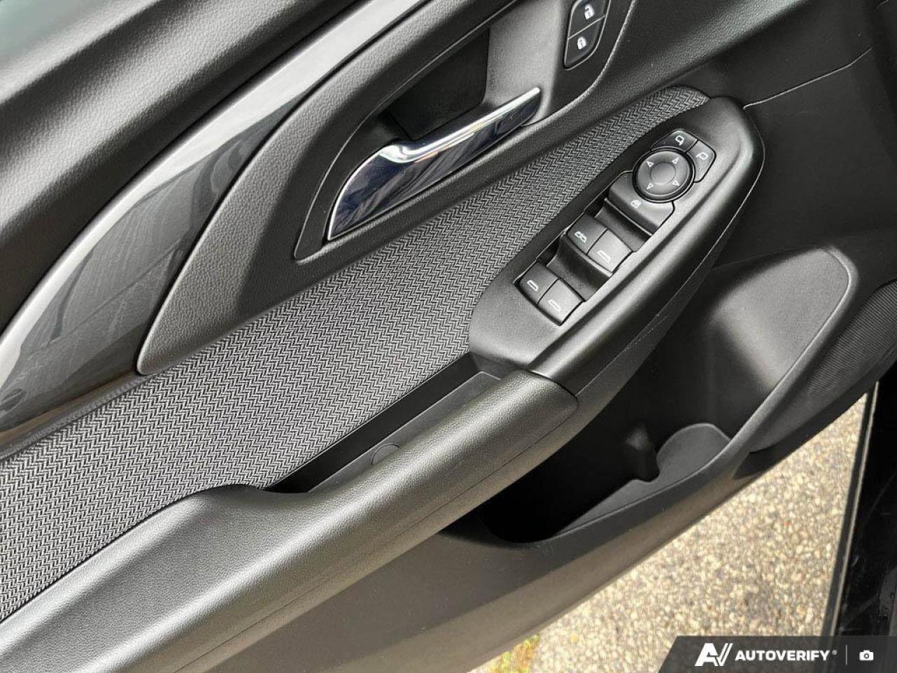 2021 Chevrolet TrailBlazer LT | Heated Seats | Apple Carplay | Safety Tech | Photo