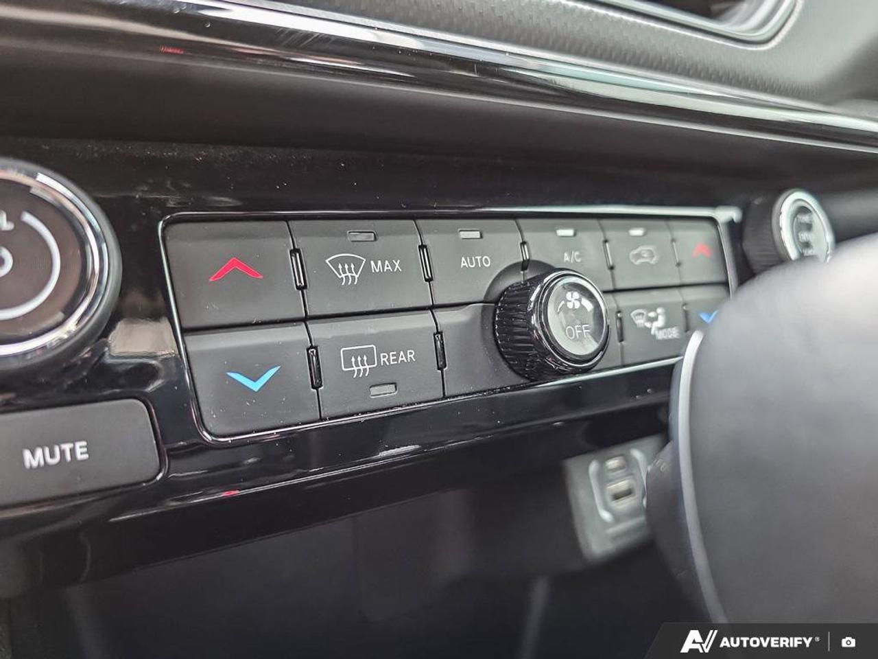 2024 Jeep Compass Trailhawk | Wireless Apple Car Play | Android Auto |  Heated Seats | Leather | Photo