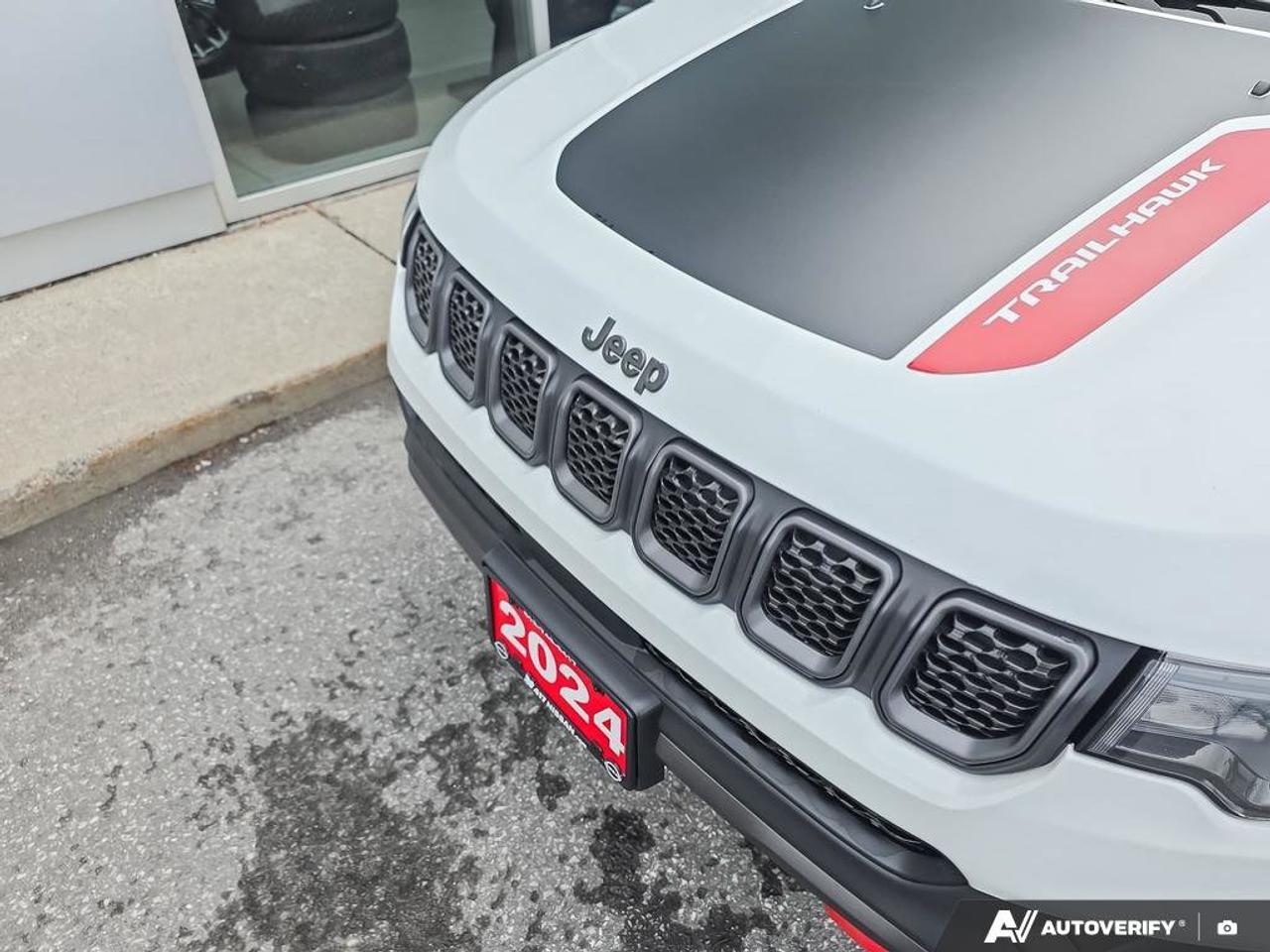 2024 Jeep Compass Trailhawk | Wireless Apple Car Play | Android Auto |  Heated Seats | Leather | Photo