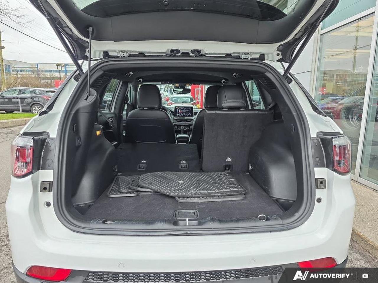 2024 Jeep Compass Trailhawk | Wireless Apple Car Play | Android Auto |  Heated Seats | Leather | Photo
