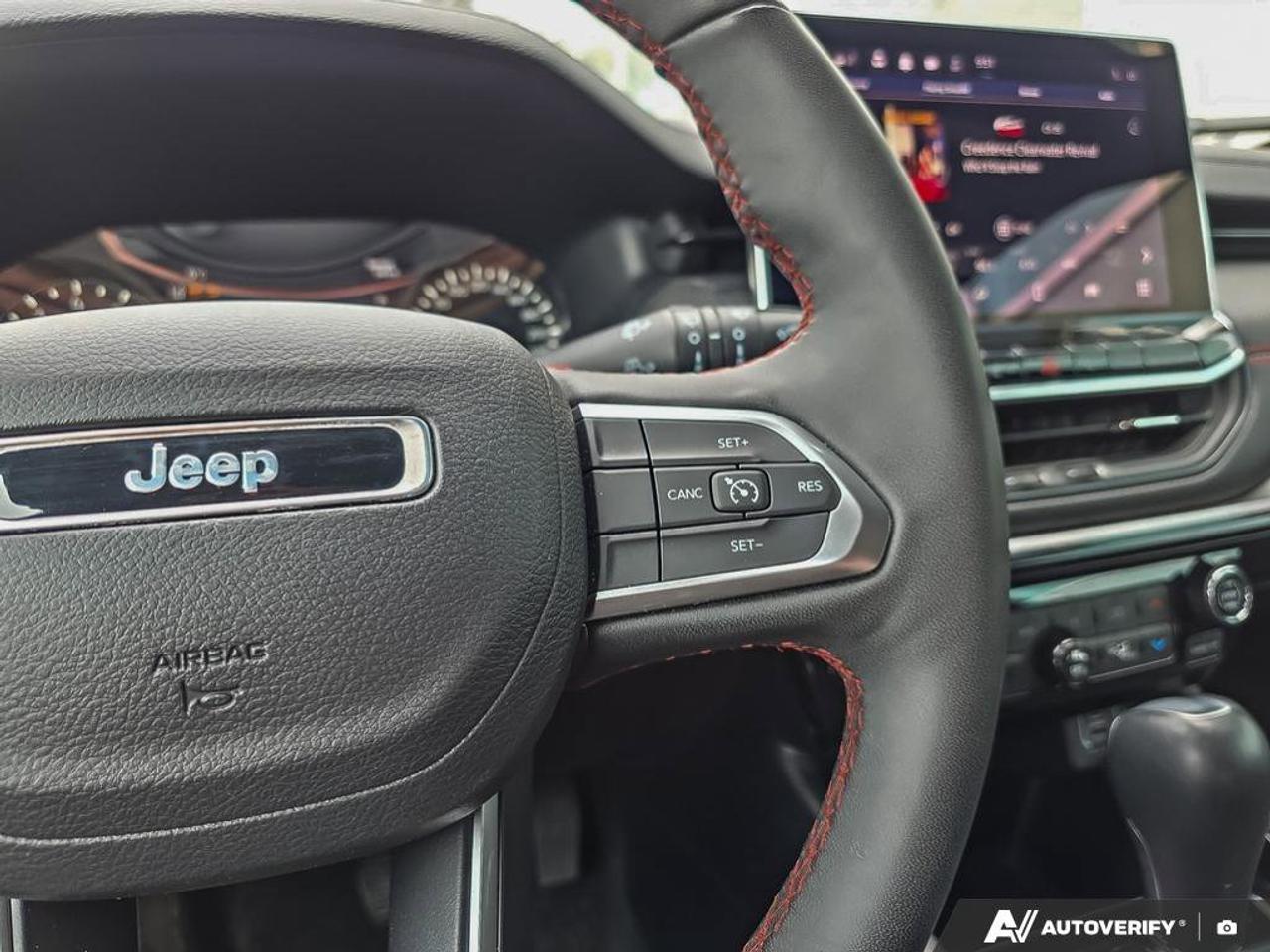 2024 Jeep Compass Trailhawk | Wireless Apple Car Play | Android Auto |  Heated Seats | Leather | Photo