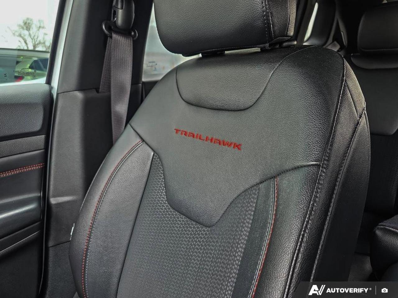 2024 Jeep Compass Trailhawk | Wireless Apple Car Play | Android Auto |  Heated Seats | Leather | Photo