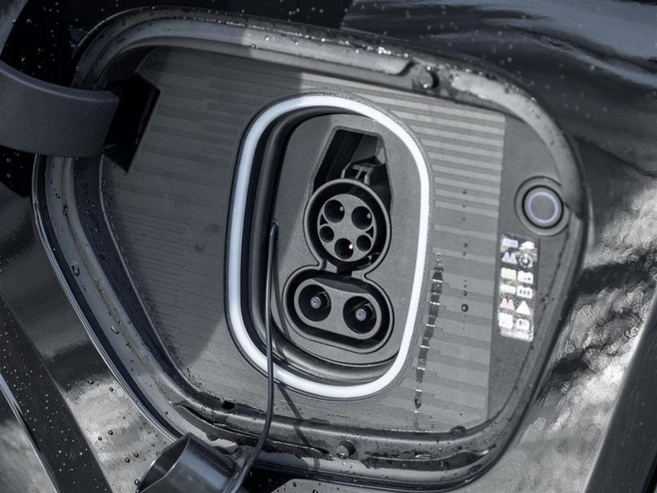 2026 Cadillac Escalade IQ Premium Sport Photo