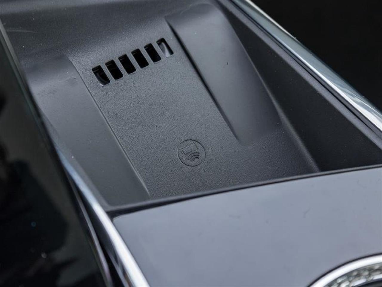 2026 Cadillac Escalade IQ Premium Sport Photo