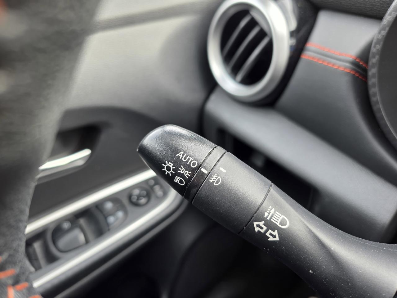 2023 Nissan Versa SR | Heated Seats | Apple Car Play | Android Auto | Photo