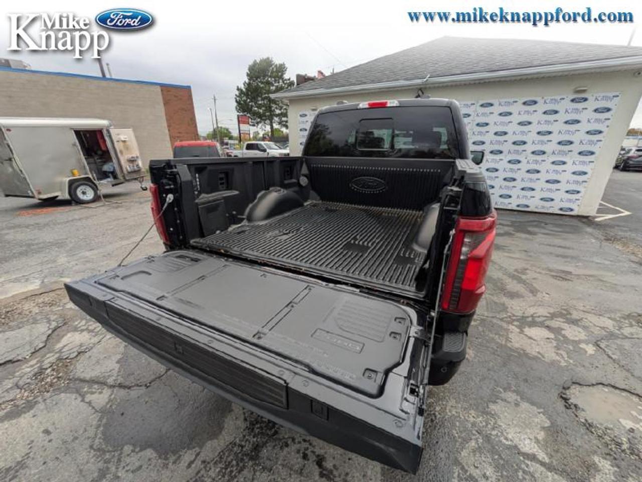 2026 Ford F-150 XLT Photo4