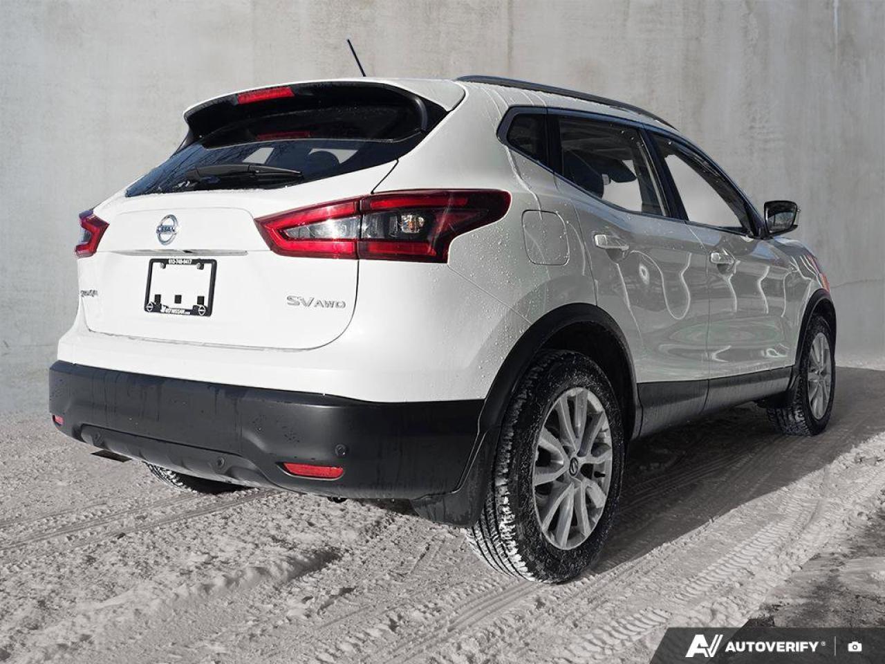 2023 Nissan Qashqai SV AWD | Apple CarPlay | Heated Seats | Alloy Rims | Photo