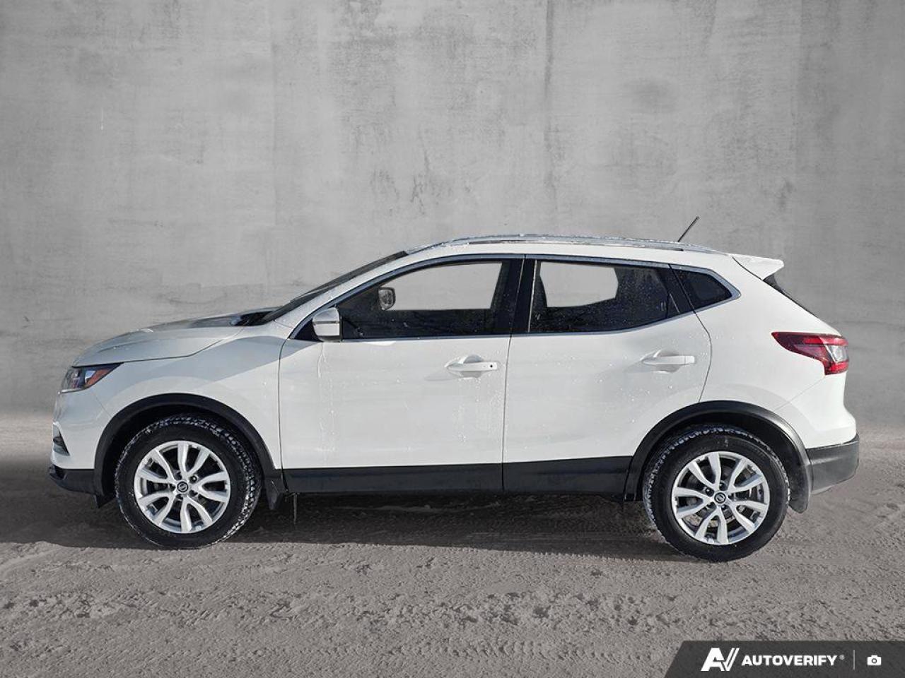 2023 Nissan Qashqai SV AWD | Apple CarPlay | Heated Seats | Alloy Rims | Photo