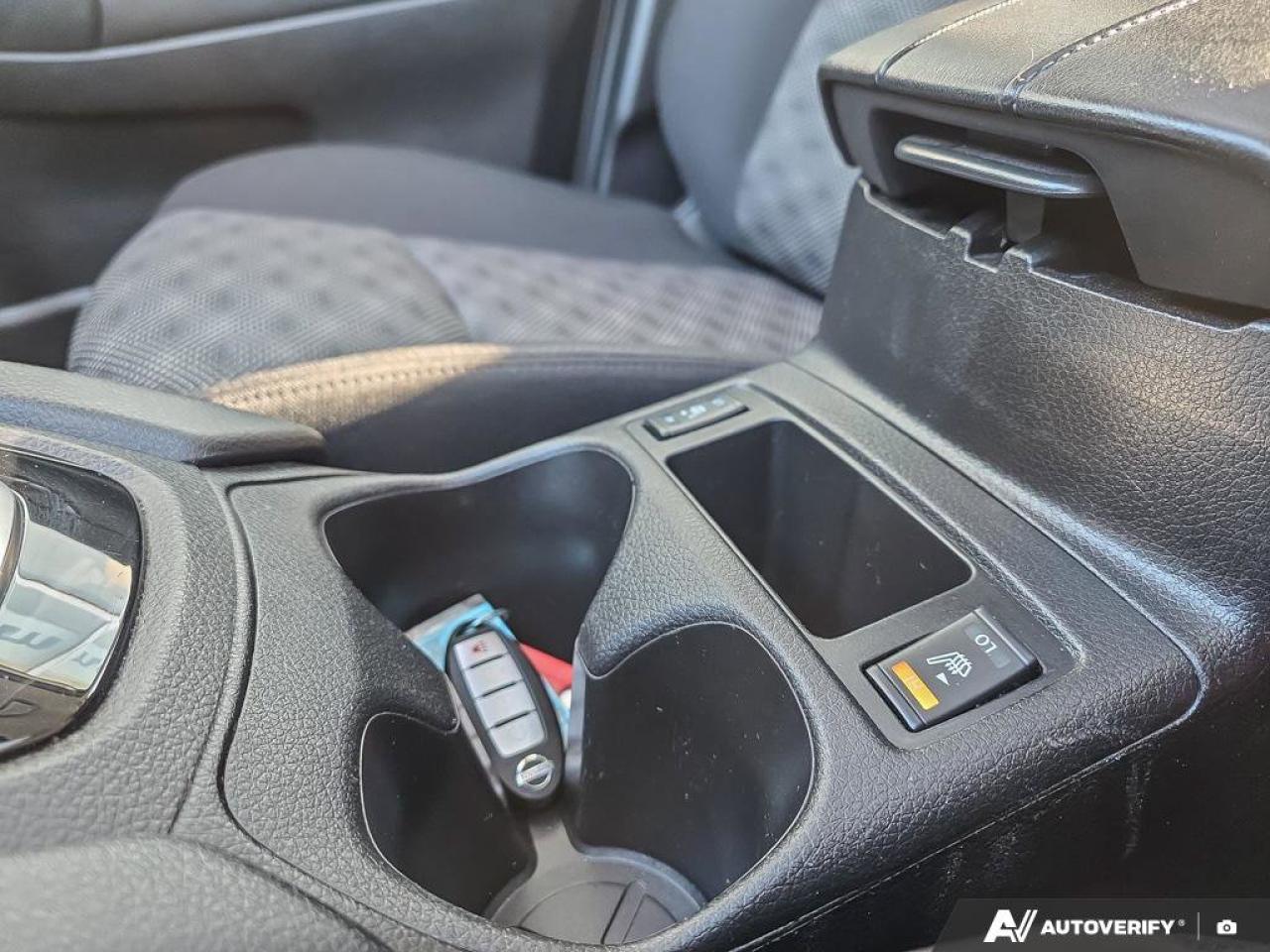 2023 Nissan Qashqai SV AWD | Apple CarPlay | Heated Seats | Alloy Rims | Photo