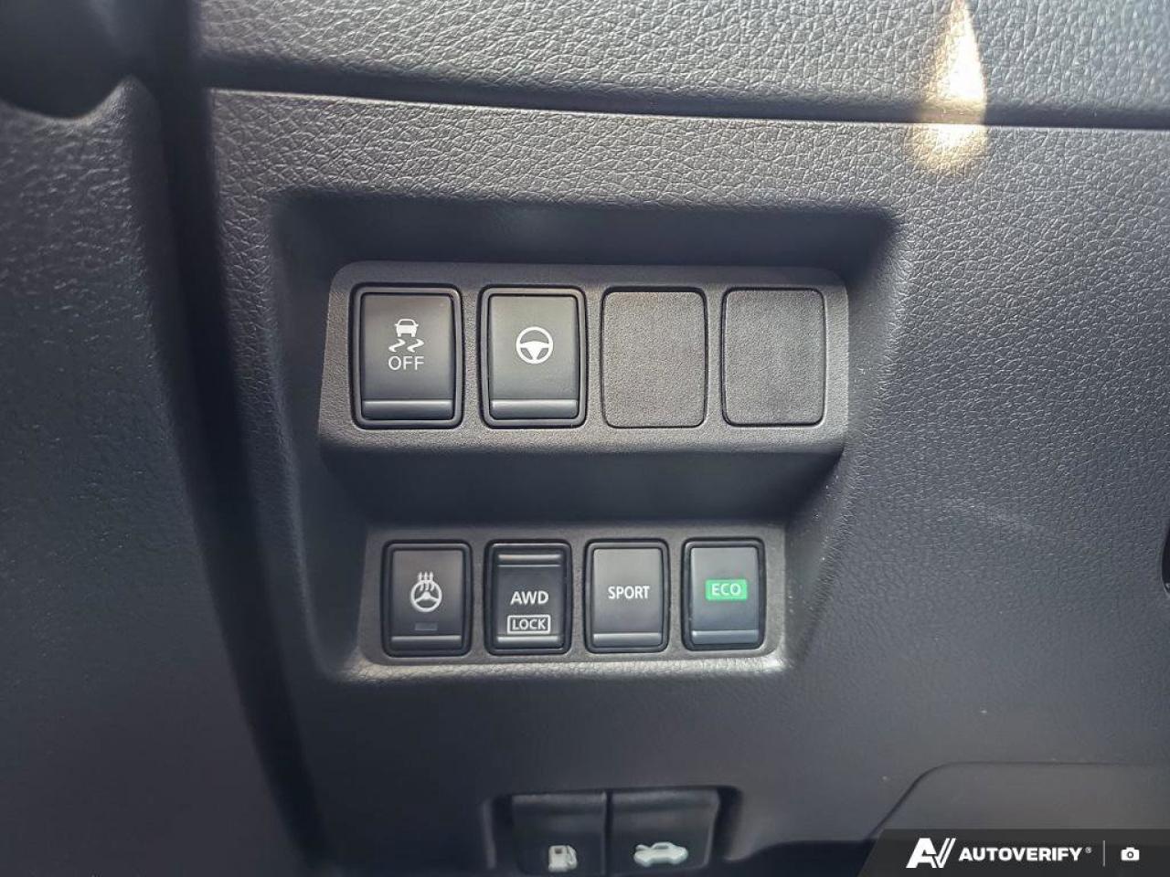 2023 Nissan Qashqai SV AWD | Apple CarPlay | Heated Seats | Alloy Rims | Photo