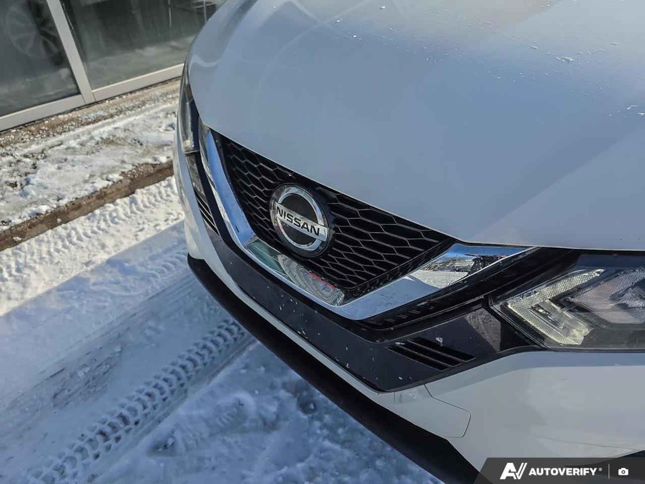 2023 Nissan Qashqai SV AWD | Apple CarPlay | Heated Seats | Alloy Rims | Photo