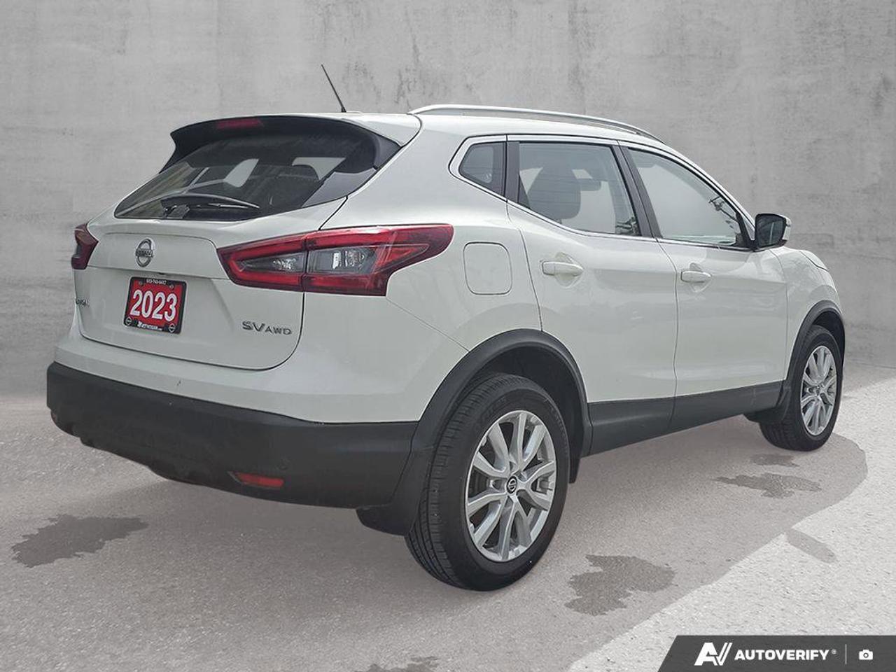2023 Nissan Qashqai SV AWD | Apple CarPlay | Heated Seats | Alloy Rims | Photo3