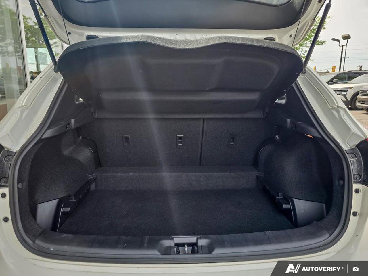 2023 Nissan Qashqai SV AWD | Apple CarPlay | Heated Seats | Alloy Rims | Photo